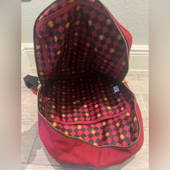 Universal Studios Harry Potter- Gryffindor Backpack - Picture 5 of 11